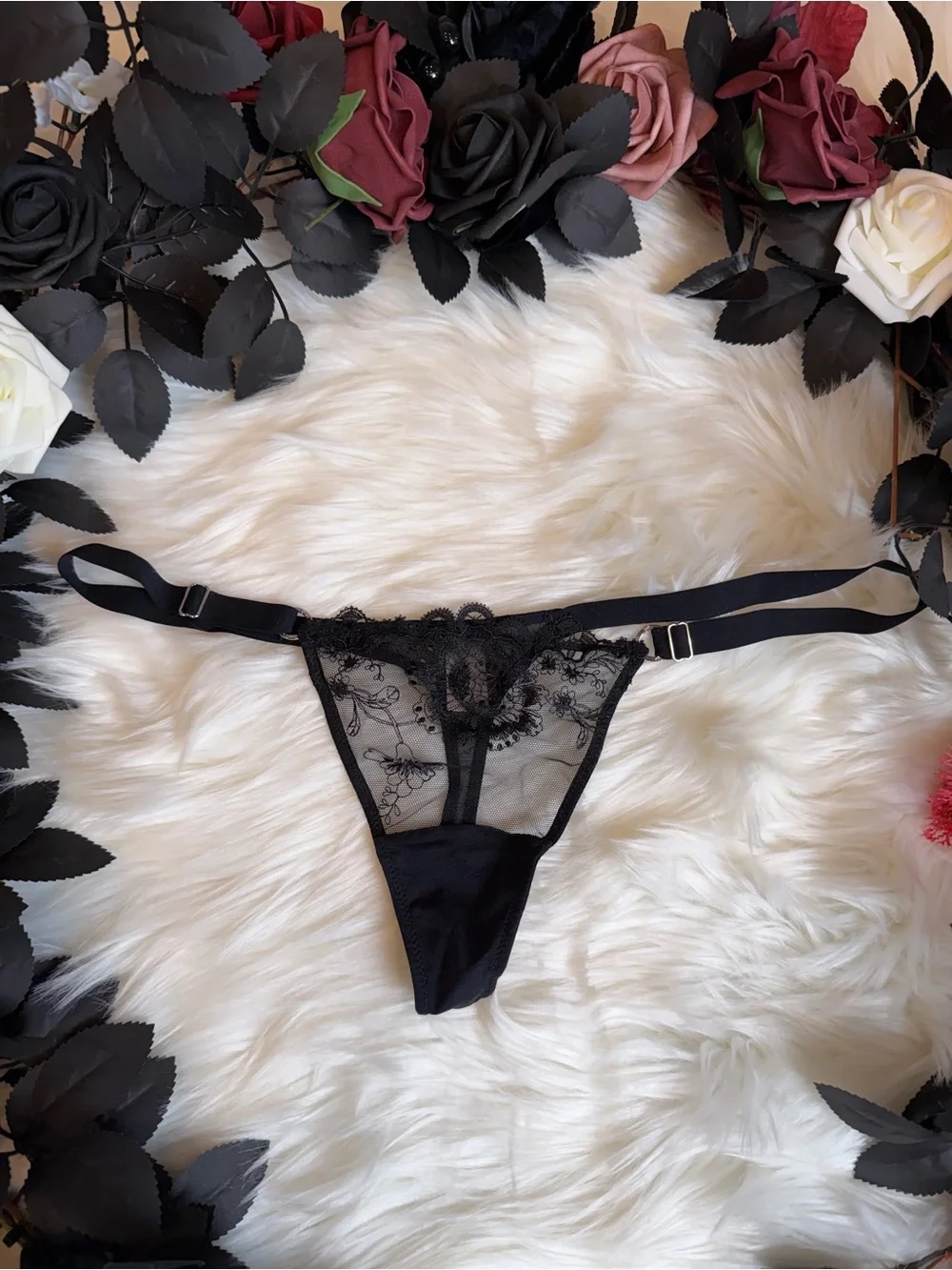 Victoria’s Secret Black Sheer Lace Strappy Thong XS Sexy Lingerie NWOT - Picture 1 of 3